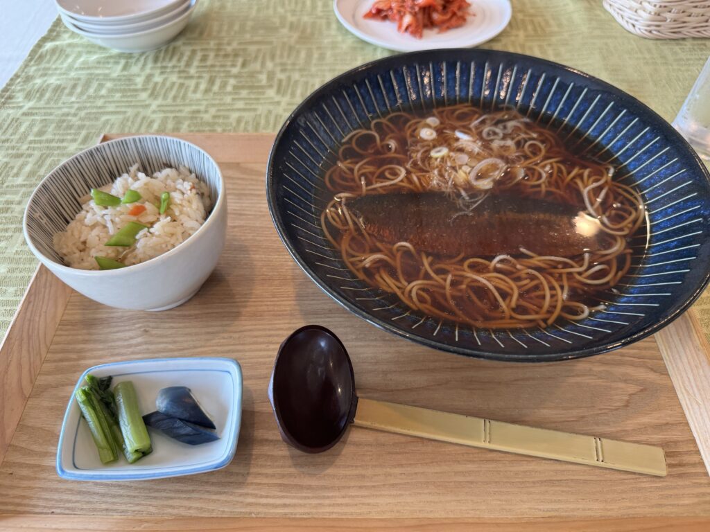 깔끔하게 마무리하기 좋은 니신 소바